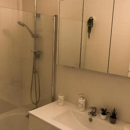 Golf Domaine Albret - Duplex T3 Re-equipe Avec Piscine Et Terrasse Amenagee بيت للعطل